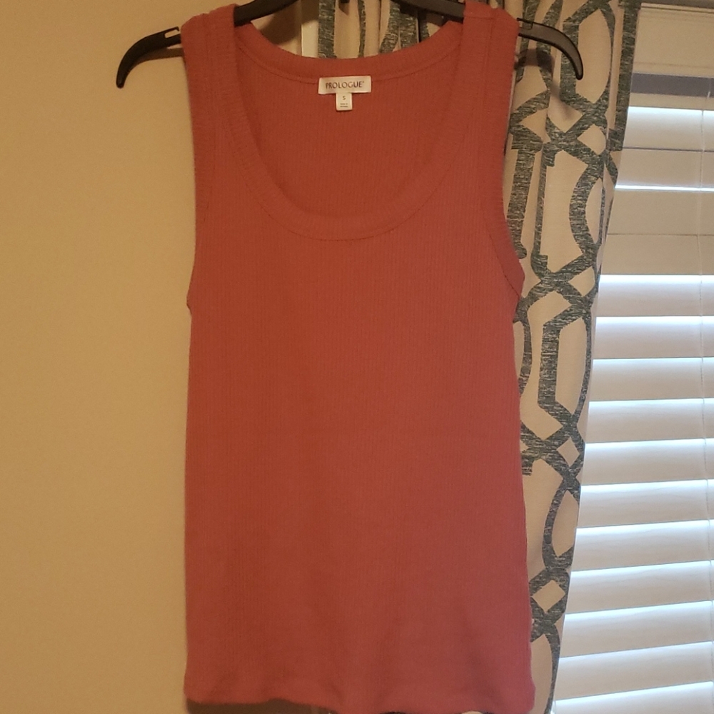 Ribbed Tank